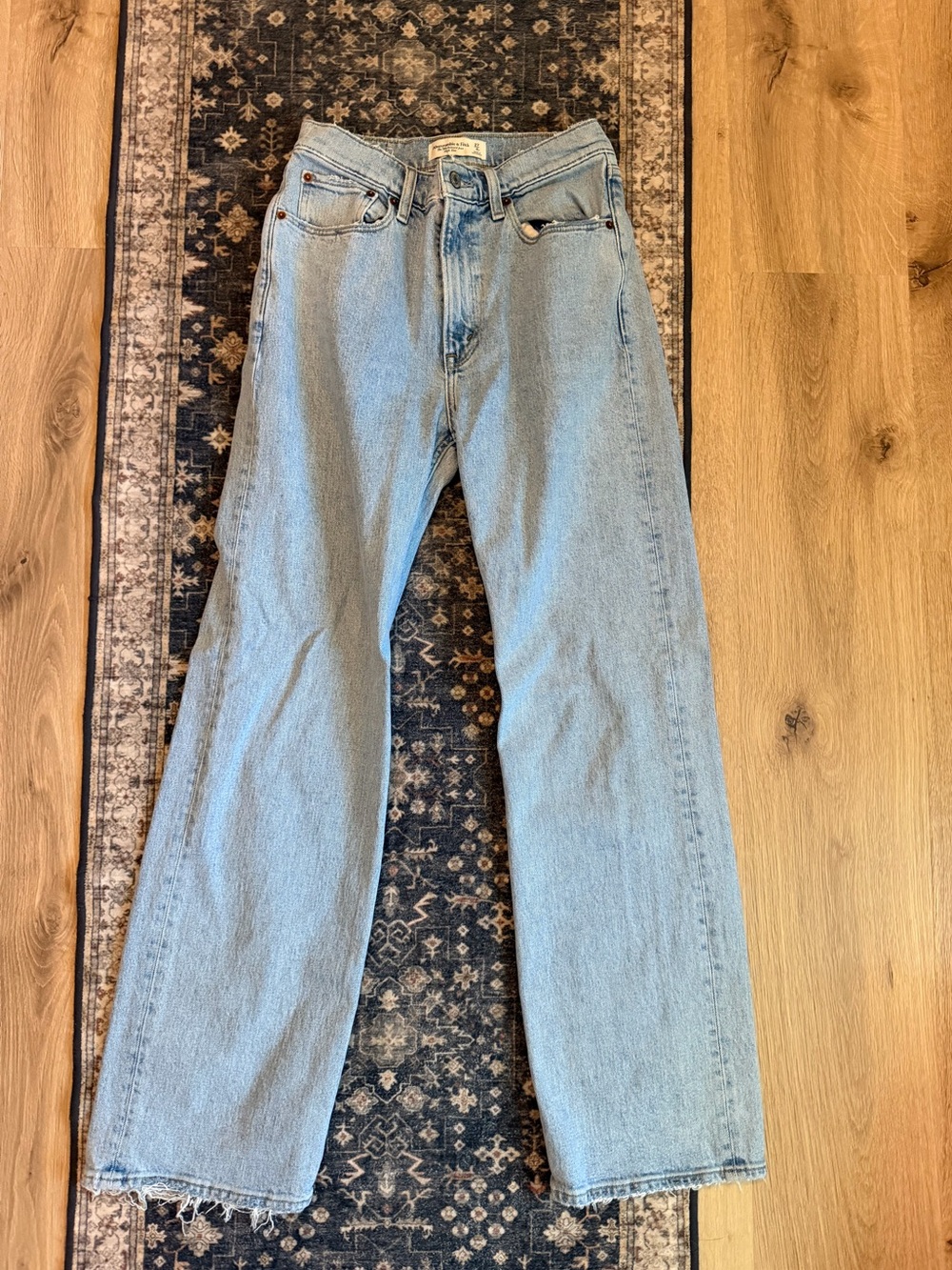 Abercrombie 90s Relaxed Jean